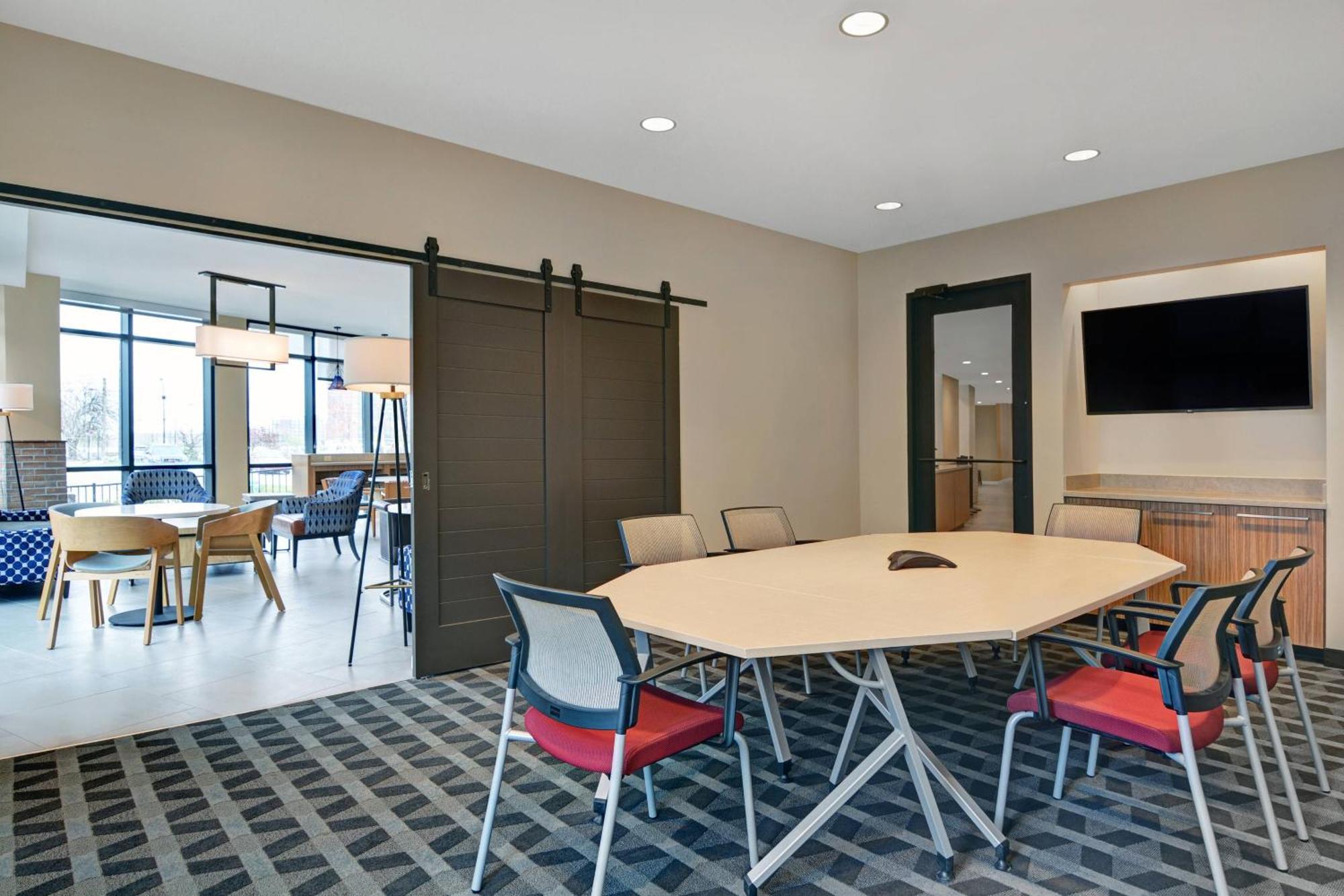 Towneplace Suites By Marriott Indianapolis Downtown Zewnętrze zdjęcie