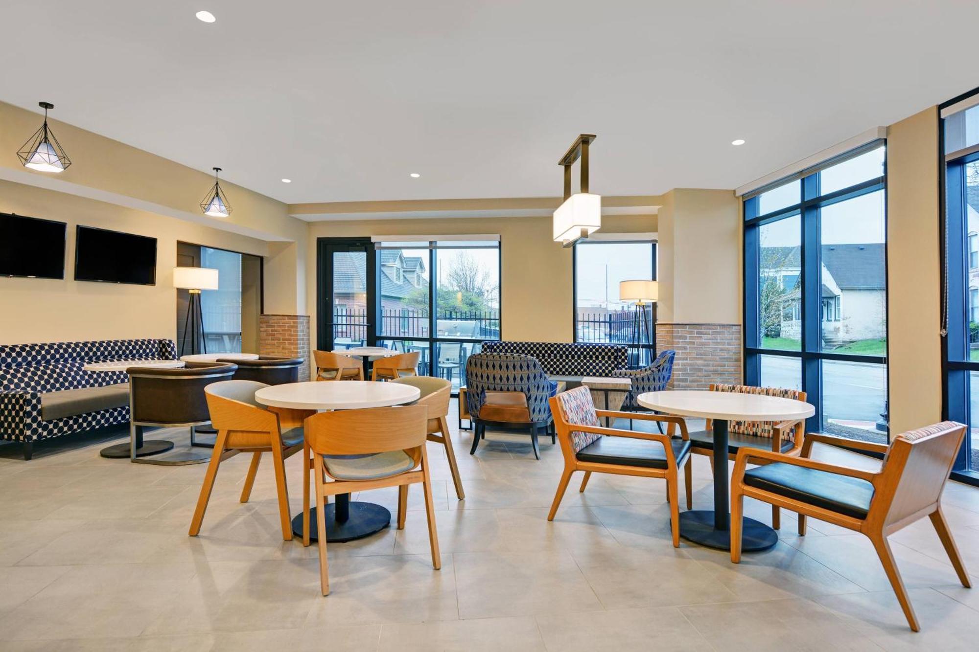 Towneplace Suites By Marriott Indianapolis Downtown Zewnętrze zdjęcie