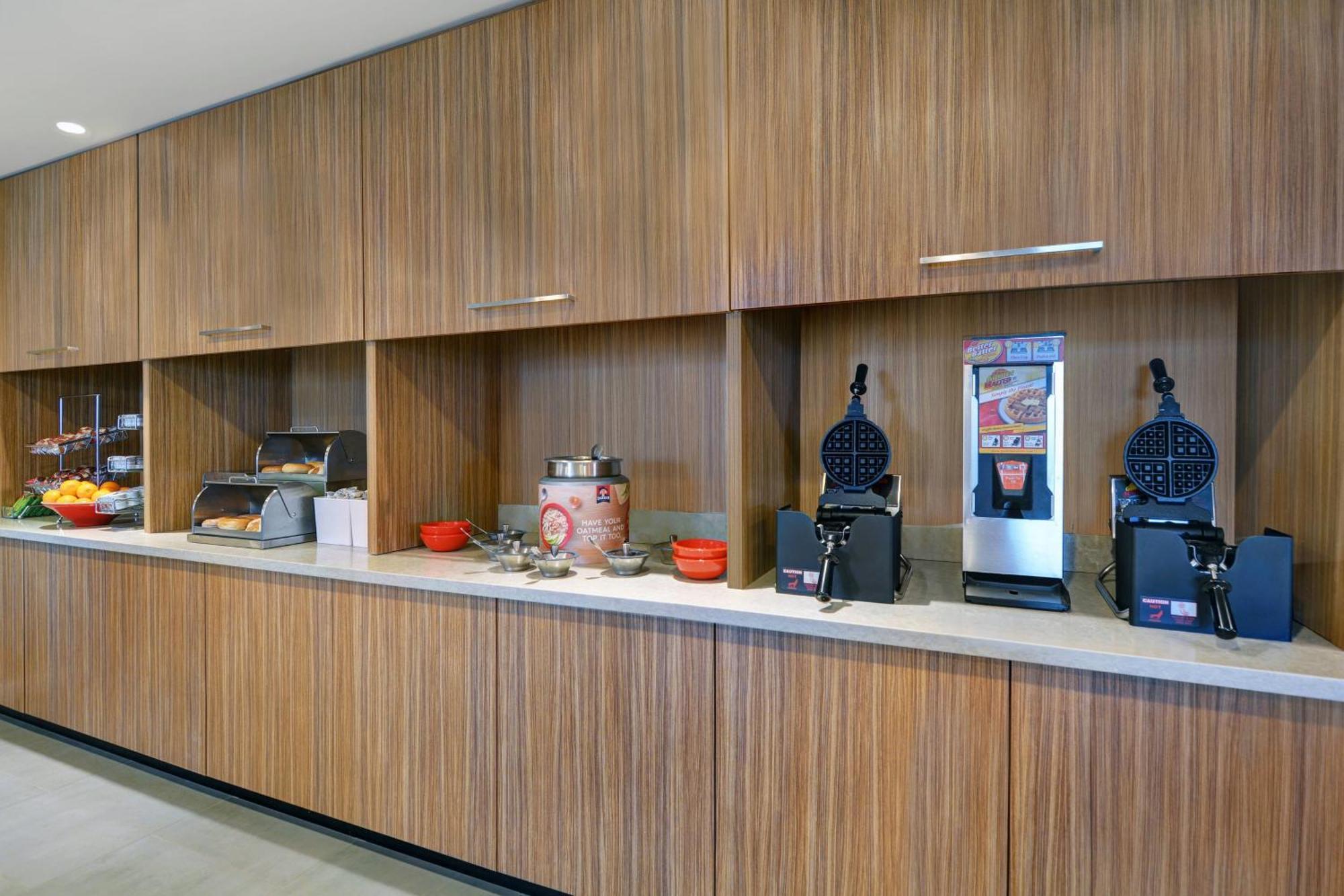 Towneplace Suites By Marriott Indianapolis Downtown Zewnętrze zdjęcie